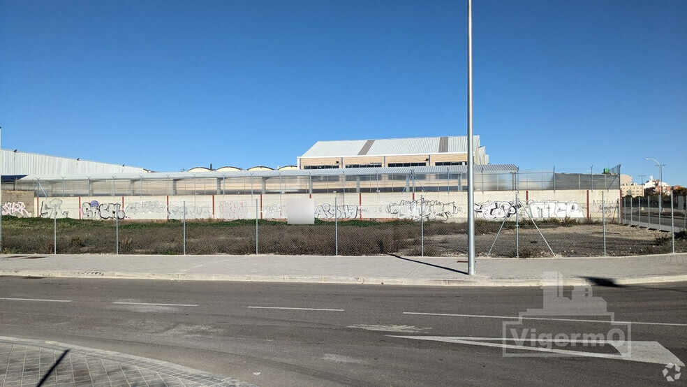 Calle Polo Sur, 21, Torrejón de Ardoz, Madrid for sale - Building Photo - Image 1 of 8