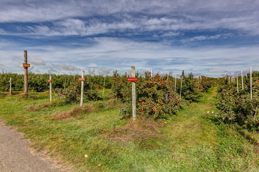 57 Alyson Ln, Walpole, NH for sale - Primary Photo - Image 1 of 1