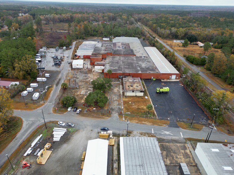 55 E Conifer St, Andrews, SC for lease - Building Photo - Image 3 of 5