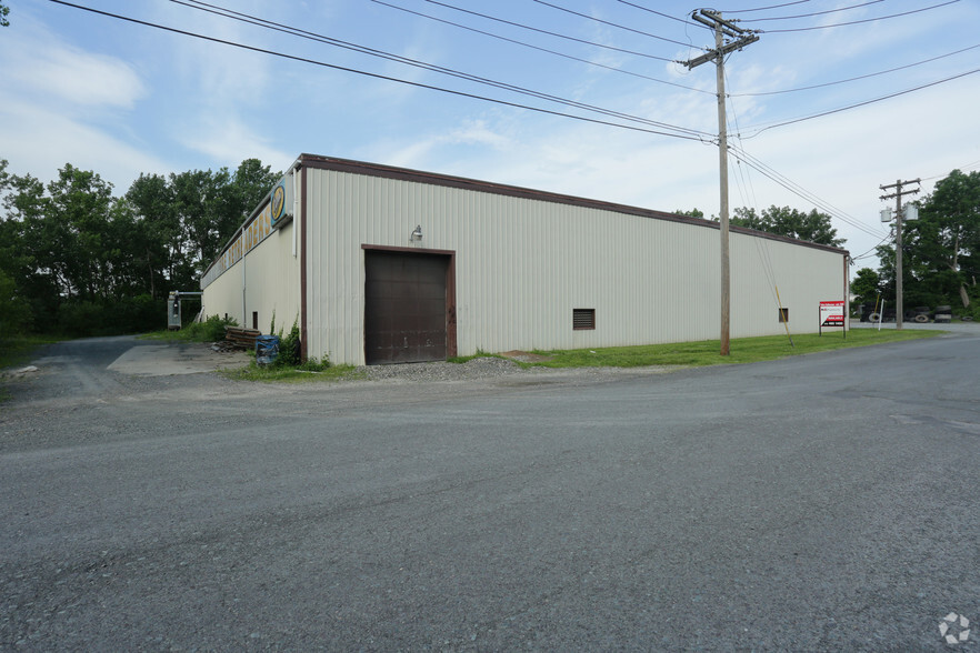 6 Burdick Dr, Albany, NY for sale - Primary Photo - Image 1 of 1