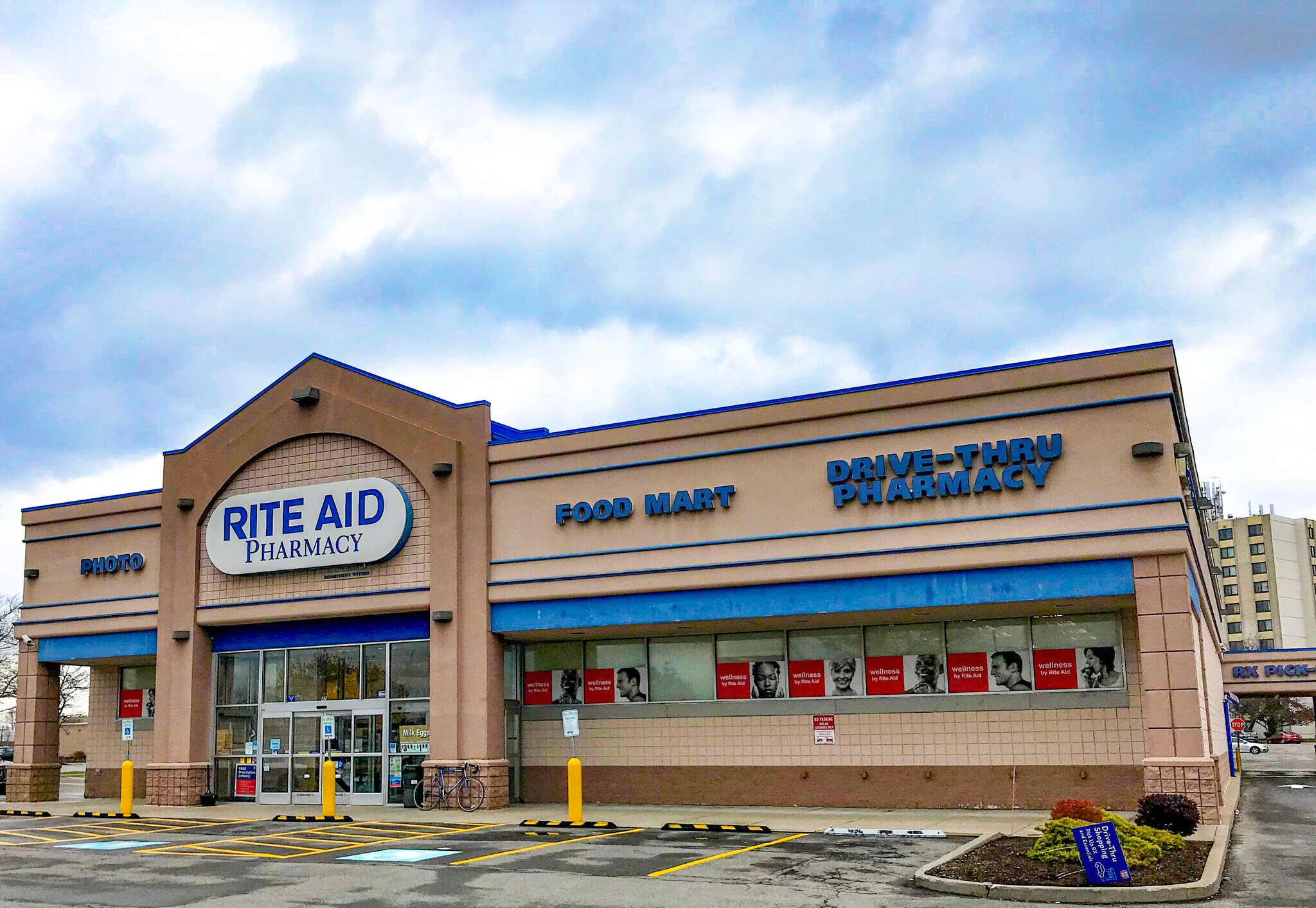 2545 Niagara St, Tonawanda, NY 14150 Niagara Street Plaza