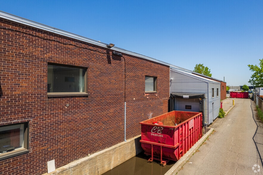 235 Montee De Liesse, Saint-Laurent, QC for sale - Building Photo - Image 2 of 7