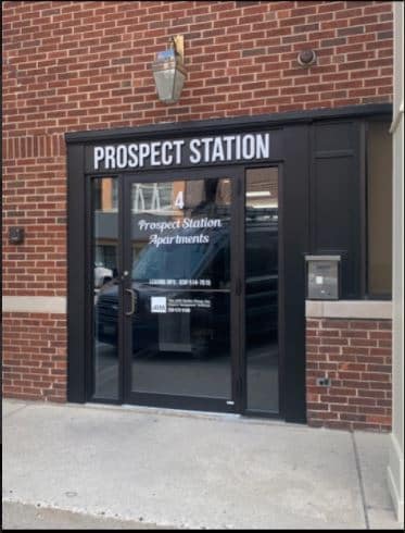 4 Walker Ave, Clarendon Hills, IL for lease - Building Photo - Image 3 of 7