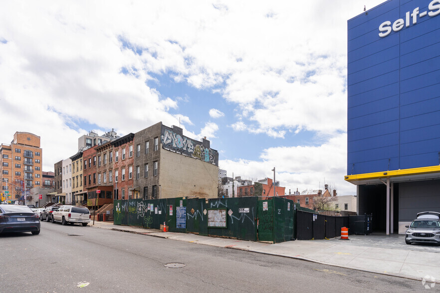 156-160 17th St, Brooklyn, NY for sale - Primary Photo - Image 1 of 1