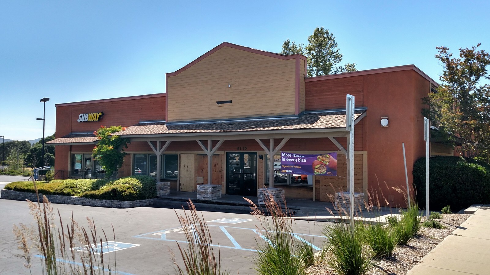 86158793 El Camino Real, Atascadero, CA 93422 The Oaks Shopping