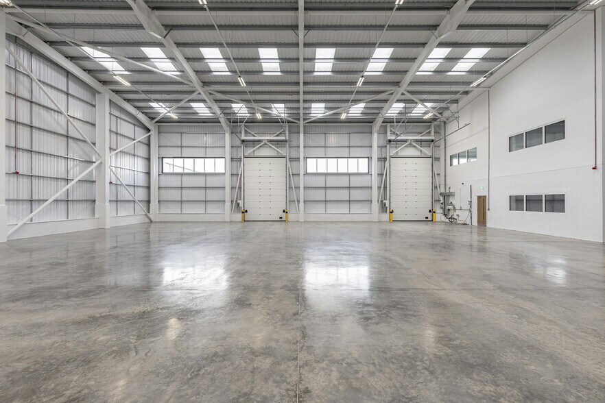 Cartersfield Rd, Waltham Abbey for lease - Interior Photo - Image 3 of 28