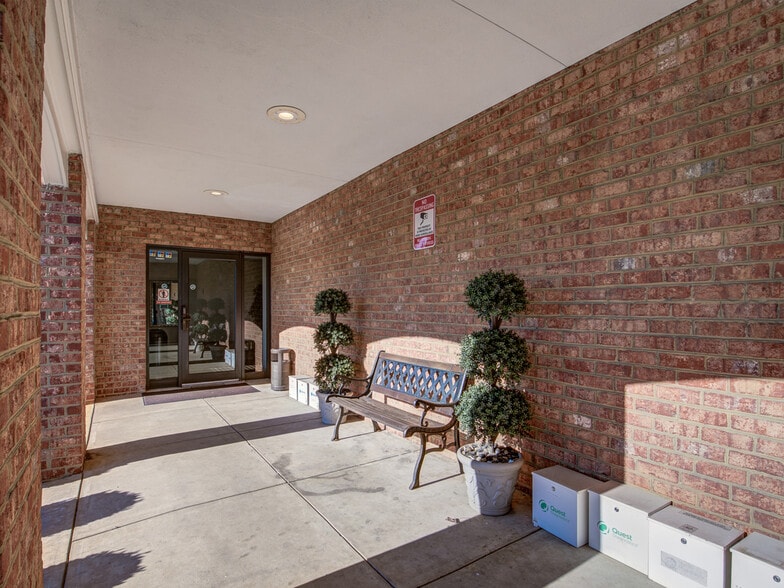 313 Park Ave, Falls Church, VA for lease - Building Photo - Image 2 of 13