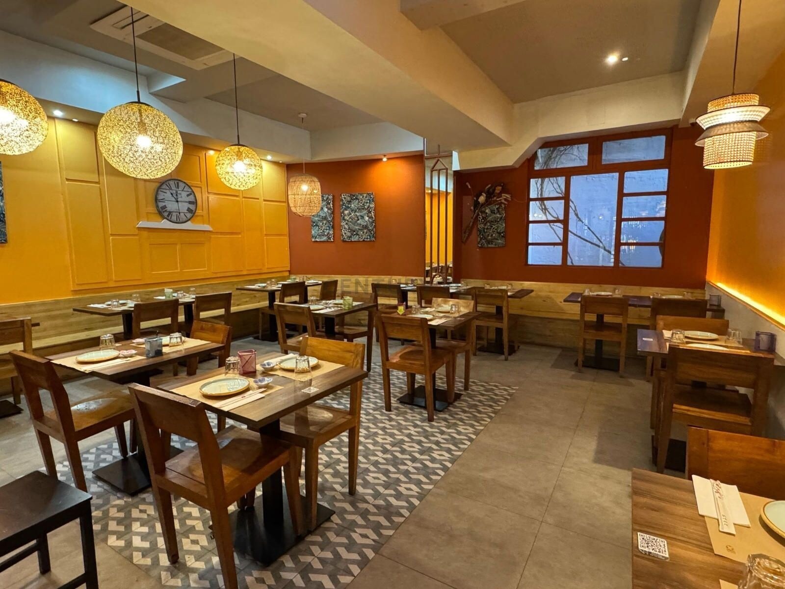 Retail in Badalona, Barcelona for lease Interior Photo- Image 1 of 14