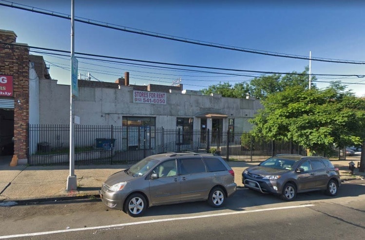 1860-1864 E Tremont Ave, Bronx, NY for lease Building Photo- Image 1 of 2