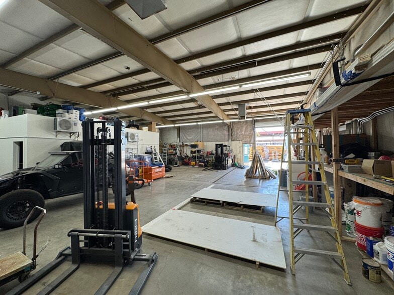 1112 S Sirrine St, Mesa, AZ for sale - Building Photo - Image 3 of 10