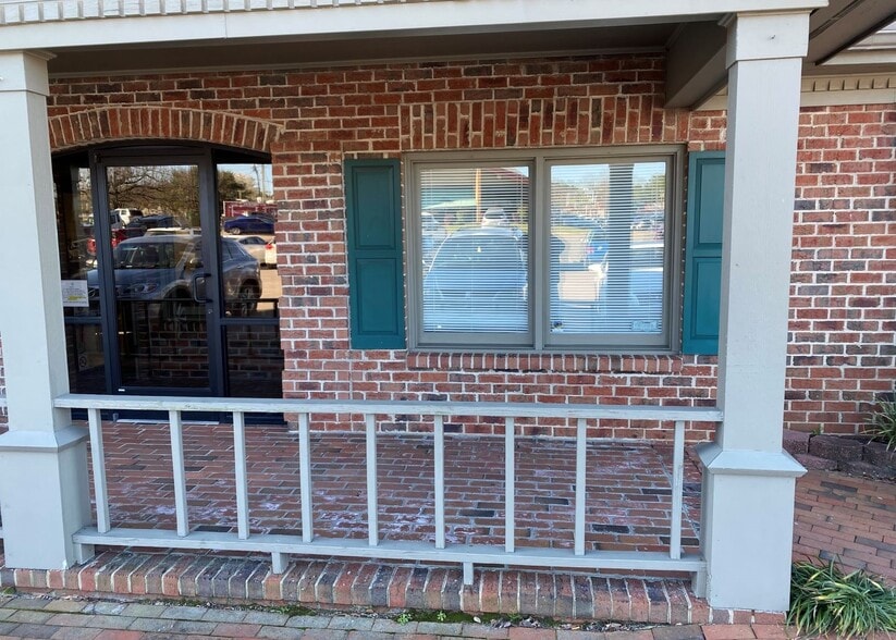 1902 N Sandhills Blvd, Aberdeen, NC for lease - Building Photo - Image 2 of 7