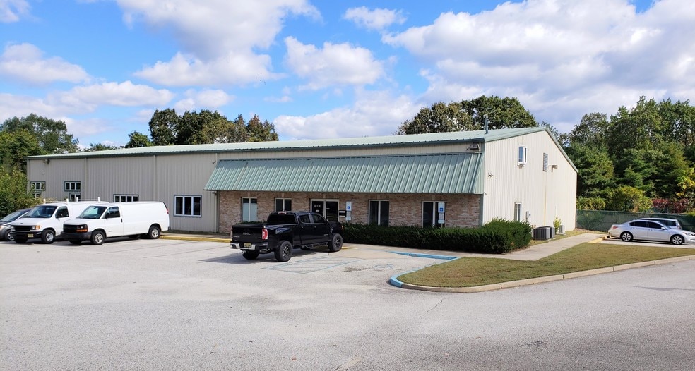 141 Cooper Rd, West Berlin, NJ for lease - Building Photo - Image 1 of 15