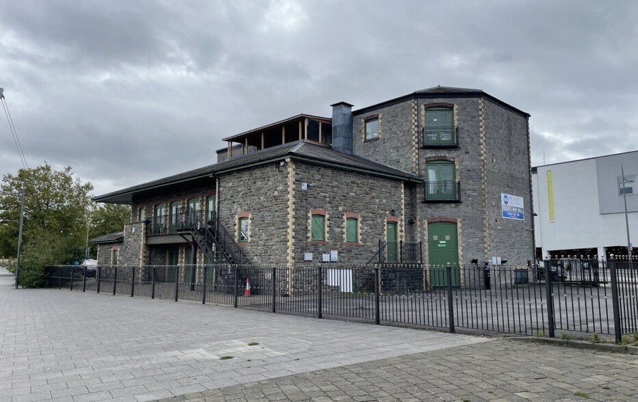 Kingsway, Newport for lease - Building Photo - Image 2 of 2