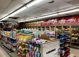 Tour of 4 grocery stores in Detroit