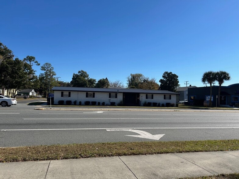 439 SW Main Blvd, Lake City, FL for lease - Building Photo - Image 2 of 36