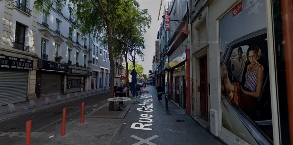 Retail in Saint-Denis for lease Building Photo- Image 1 of 6