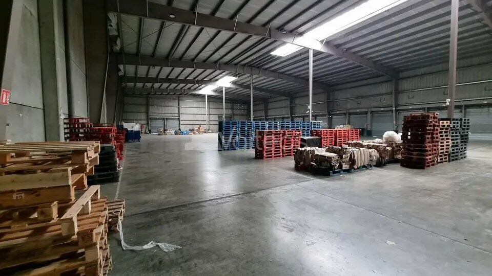 Flex in Bruguières for lease - Interior Photo - Image 2 of 4