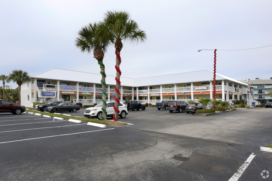 1110 Pinellas Bayway S, Tierra Verde, FL for lease - Primary Photo - Image 1 of 5