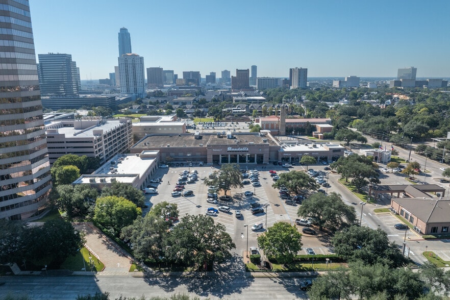 5161 San Felipe St, Houston, TX for lease - Building Photo - Image 2 of 13