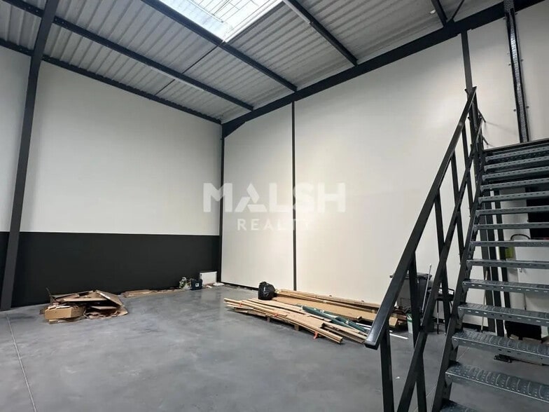 Office in Décines-Charpieu for lease - Interior Photo - Image 3 of 6