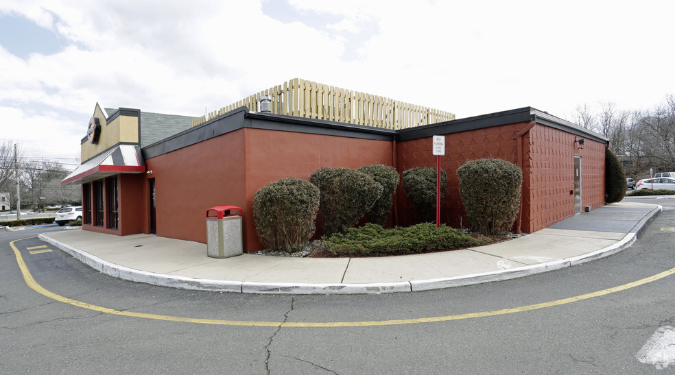 743 S State Route 17, Paramus, NJ for lease - Building Photo - Image 2 of 4