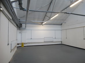 8 Deer Park Rd, London for lease Interior Photo- Image 2 of 3