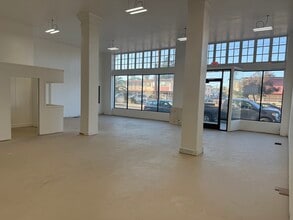 945 N El Dorado St, Stockton, CA for lease Interior Photo- Image 2 of 6