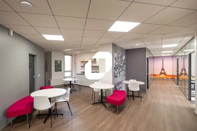 13-15 Rue Jeanne Braconnier, Meudon for lease - Building Photo - Image 2 of 26