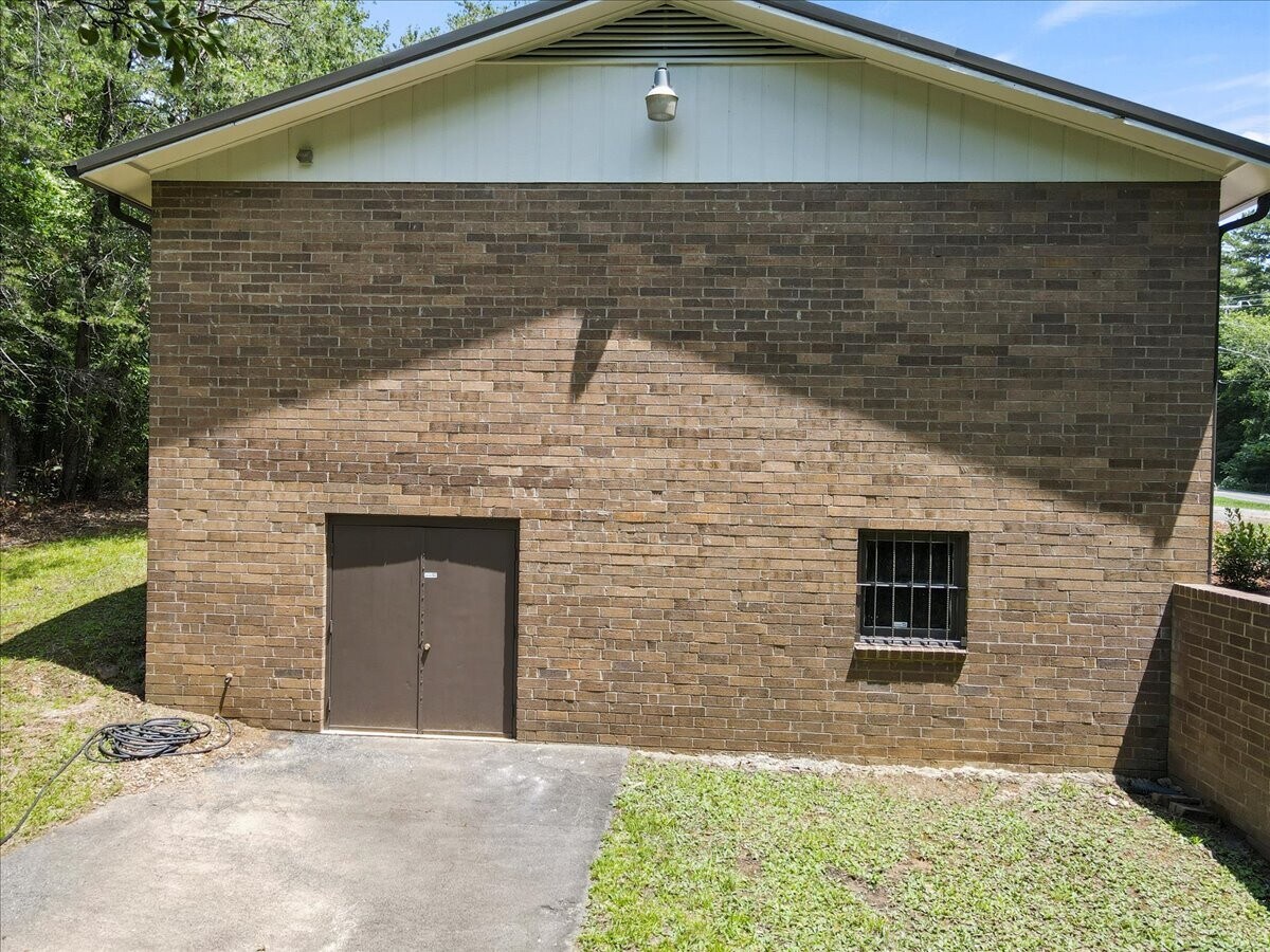 4164 Henry River Rd, Hickory, NC 28602