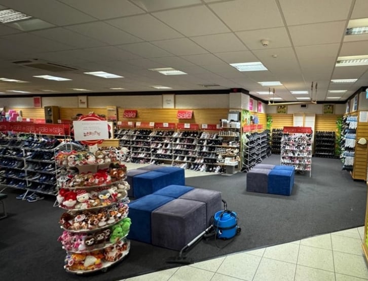 Gresley Row, Lichfield for lease Interior Photo- Image 1 of 1