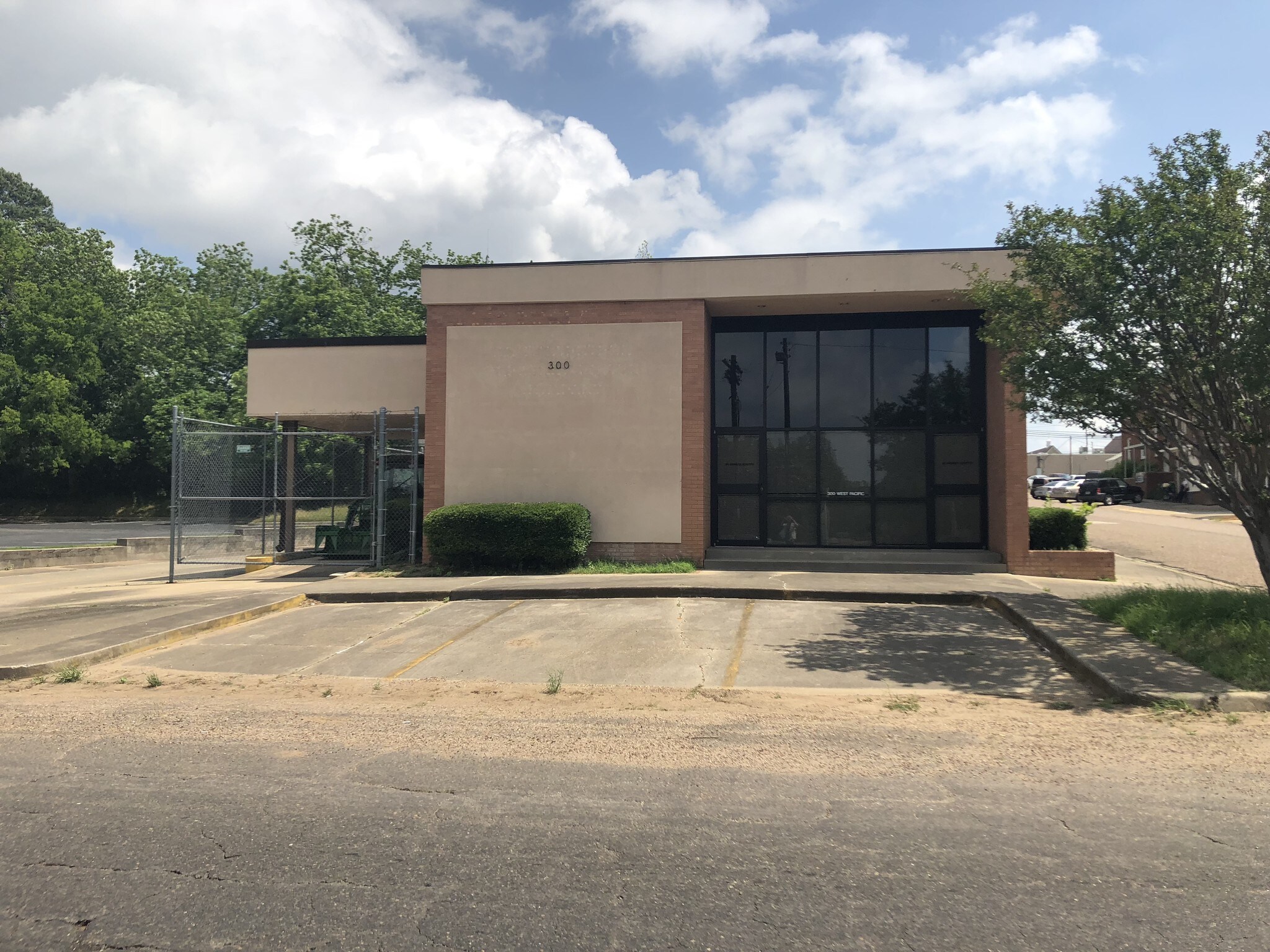 300 W Pacific Ave, Gladewater, TX for sale Other- Image 1 of 1