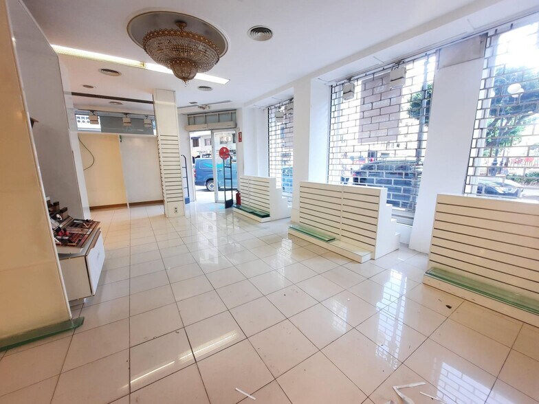 Retail in Alzira for lease - Building Photo - Image 3 of 11