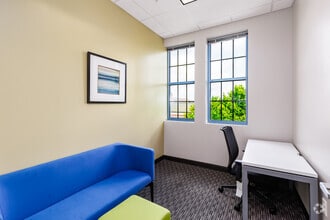 4410 E Claiborne Sq, Hampton, VA for lease Interior Photo- Image 2 of 2