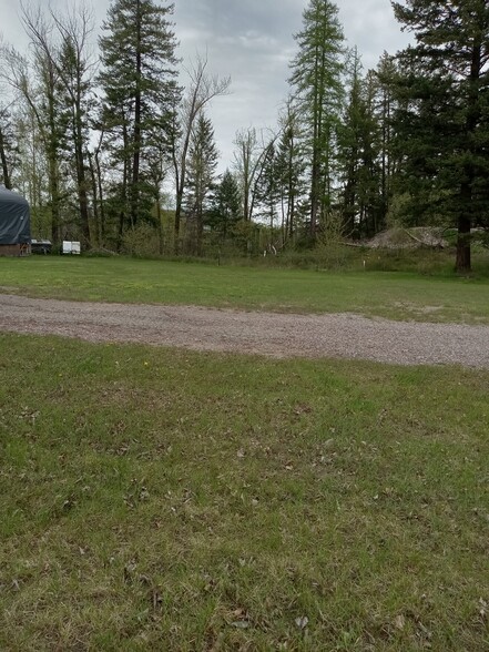 435 US-2 Hwy E, Columbia Falls, MT for lease - Building Photo - Image 3 of 4