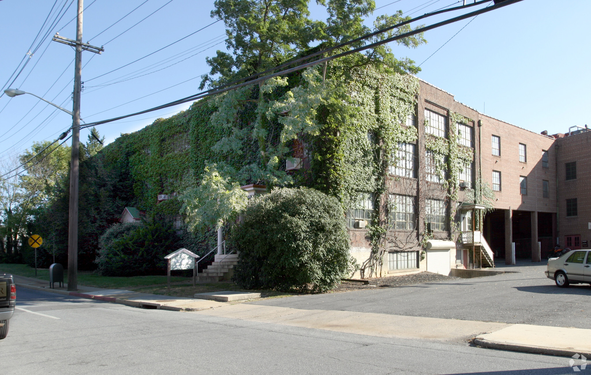 686-688 Pennsylvania Ave, Hagerstown, MD for lease Primary Photo- Image 1 of 27