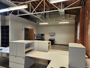 2923 S Tryon St, Charlotte, NC for lease Interior Photo- Image 2 of 5