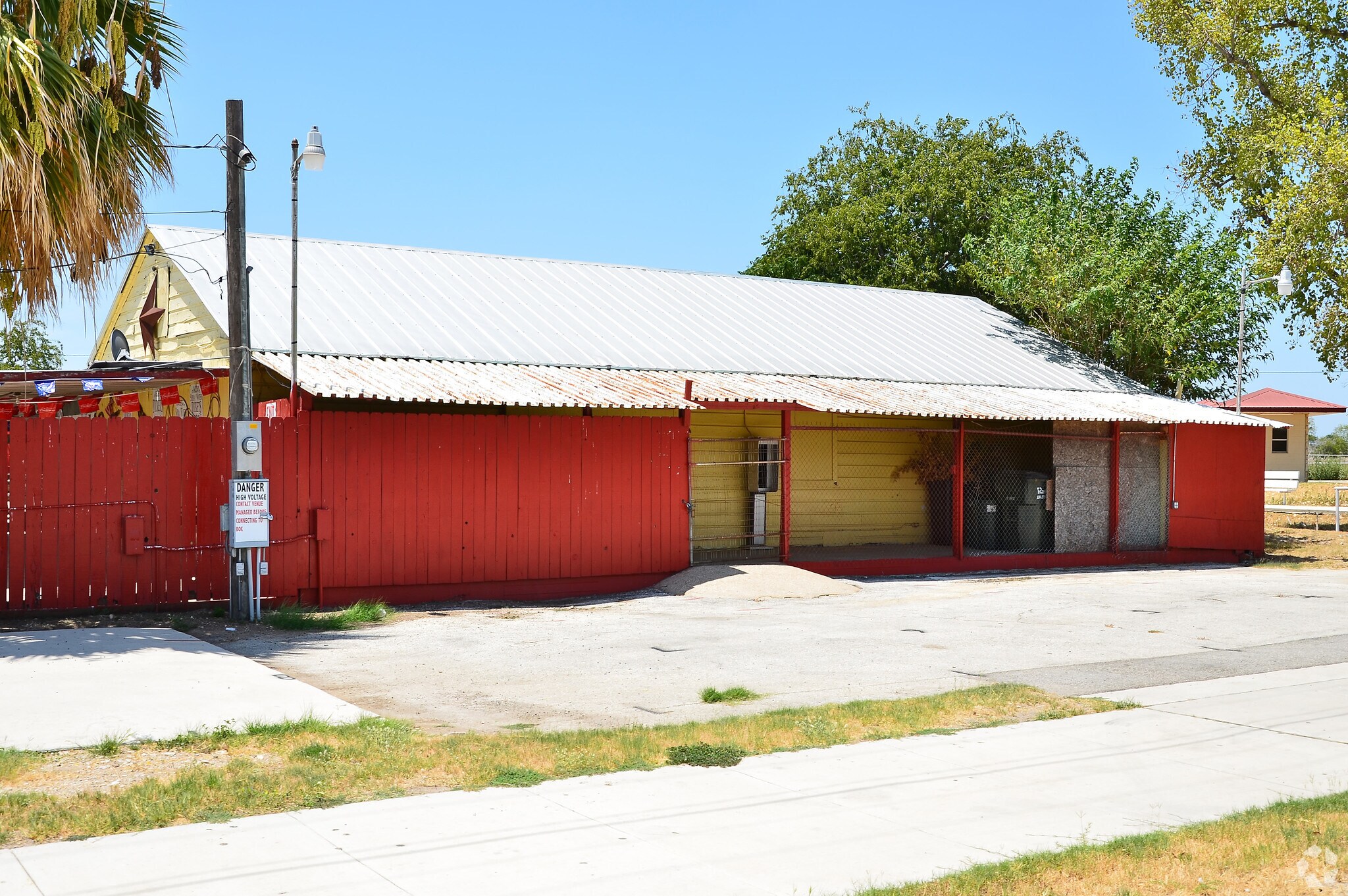9125 N State Highway 16, Poteet, TX for sale Primary Photo- Image 1 of 1