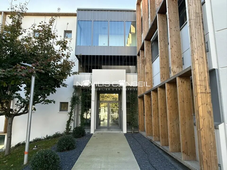 Office in Blagnac for lease Building Photo- Image 1 of 8