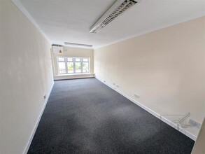 212 Main Rd, Dartford for lease Interior Photo- Image 1 of 4