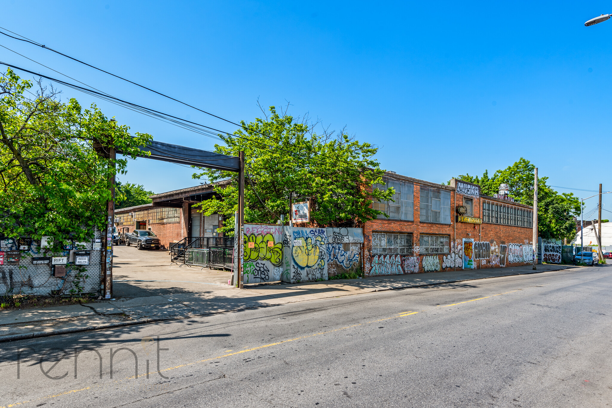 5606 Cooper Ave, Glendale, NY for lease Building Photo- Image 1 of 38