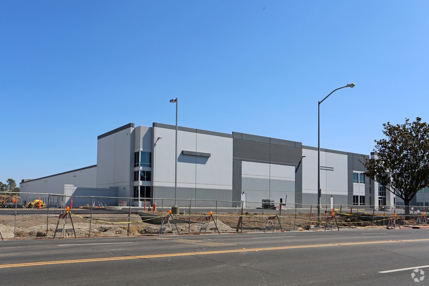 33458 Central Ave, Union City, CA for lease - Building Photo - Image 2 of 4