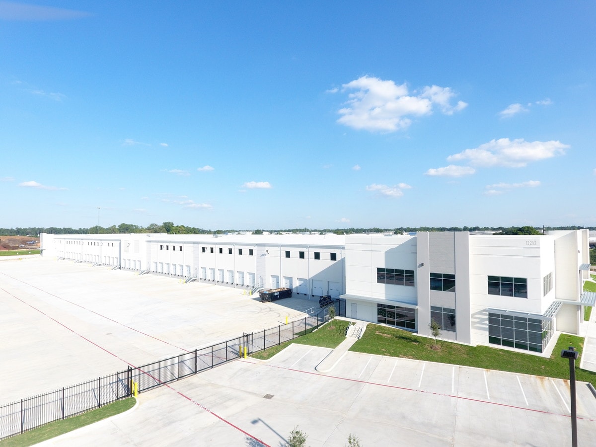 12202 Cutten Rd, Houston, TX 77066