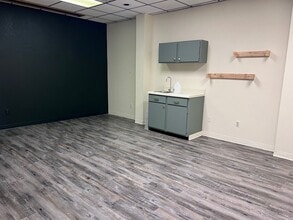 4601 50th St, Lubbock, TX for lease Interior Photo- Image 2 of 5