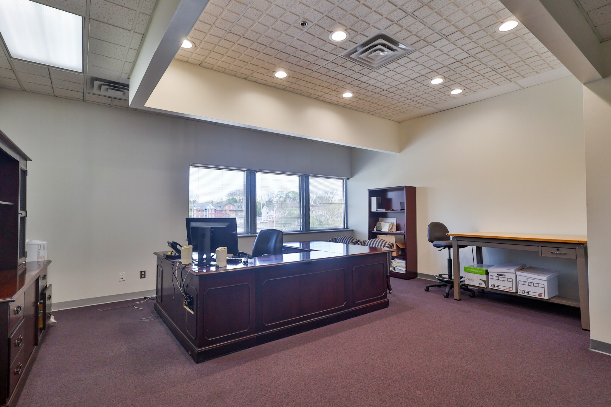 559 Main St, Bethlehem, PA for lease Interior Photo- Image 1 of 11