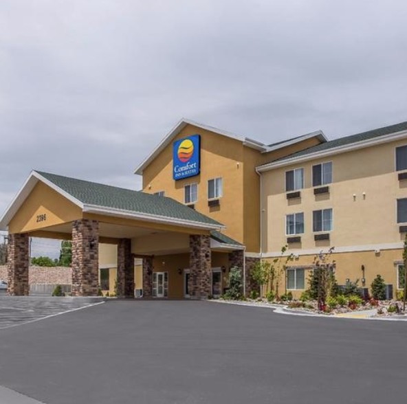 2500 W 1500 S, Vernal, UT 84078 - Comfort Inn & Suites Vernal National ...