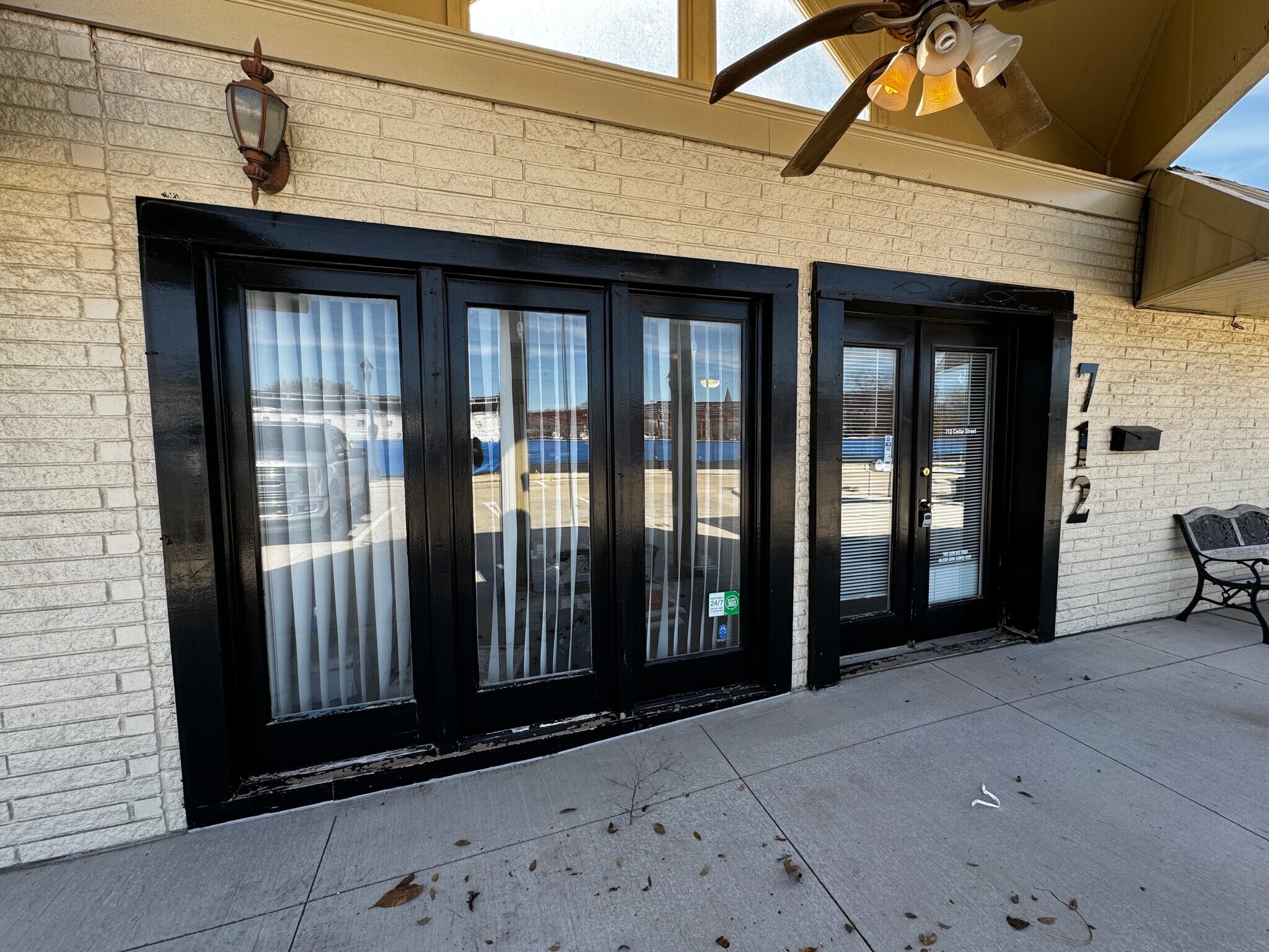 708-714 Cedar St, Cedar Hill, TX for sale Building Photo- Image 1 of 1