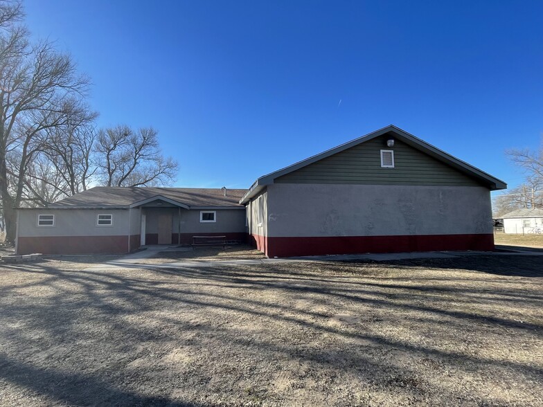 805 5th St, Arkansas City, KS for sale - Primary Photo - Image 1 of 1