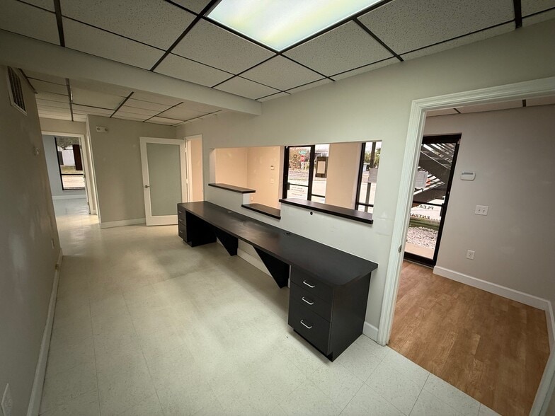 47 W New Haven Ave, Melbourne, FL for sale - Building Photo - Image 3 of 17