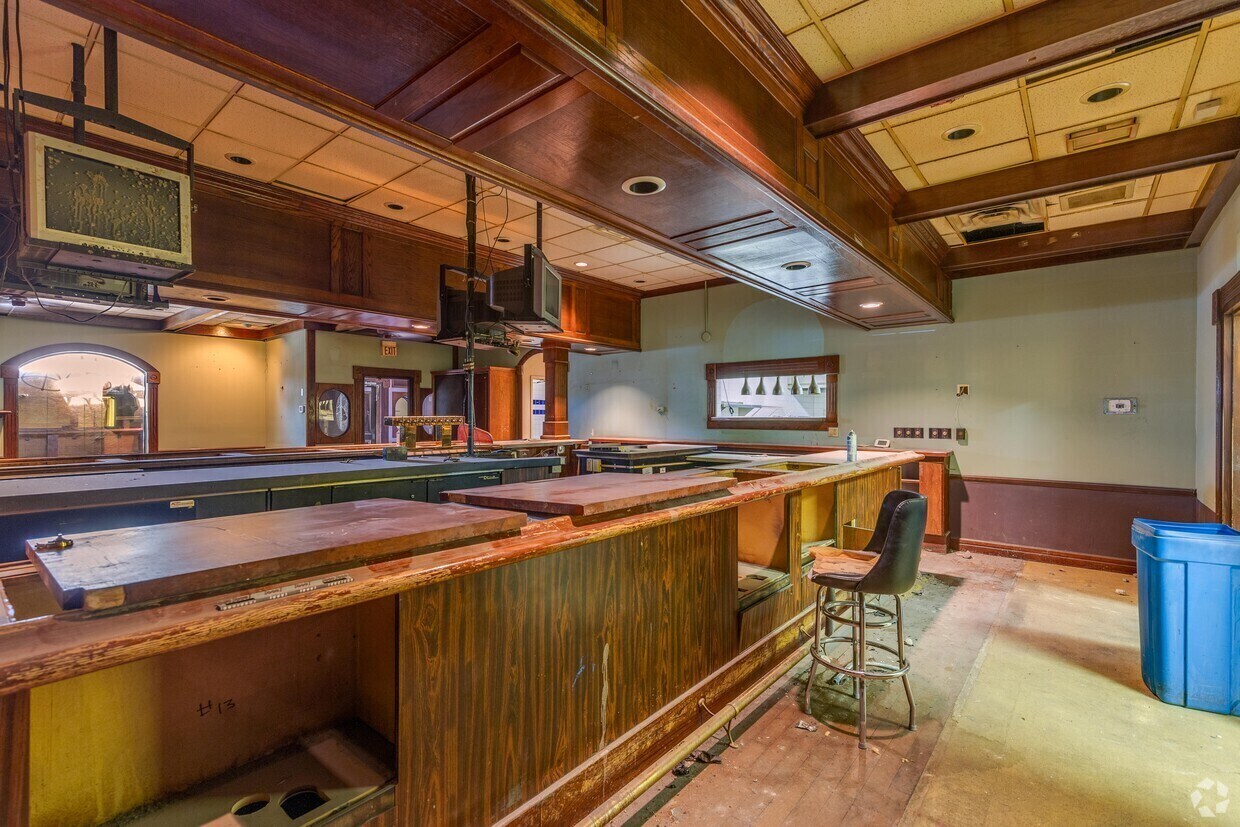 3969 Las Vegas Blvd S, Las Vegas, NV for lease Interior Photo- Image 1 of 9