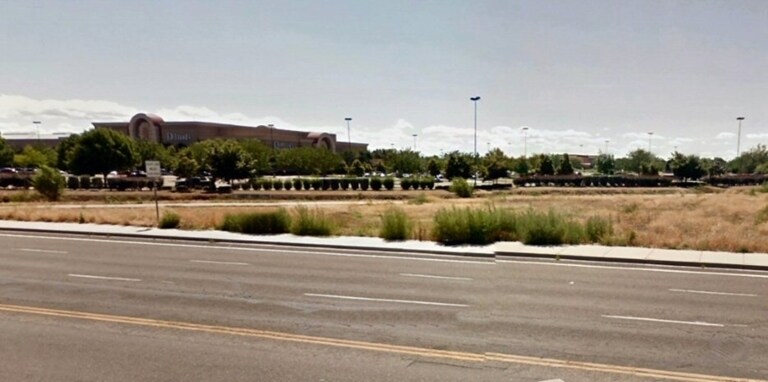 709 N Cole Rd, Boise, ID for sale - Primary Photo - Image 1 of 1